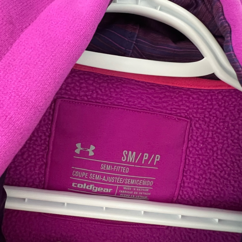Under Armour Logo Hoodie - Picture 6 of 8